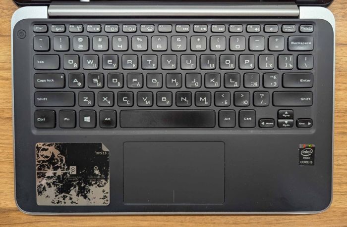 Ноутбук Dell XPS 13-9333 / 13.3" (1920x1080) IPS Touch / Intel Core i3-4010U (2 (4) ядра по 1.7 GHz) / 8 GB DDR3 / 256 GB SSD / Intel HD Graphics 4400 / WebCam / Windows 10 б/в - зображення 3