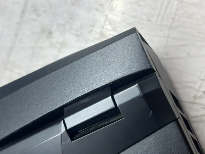 Ігровий ноутбук Б-класу MSI GP66 Leopard 11UH-444US / 15,6" (1920x1080) IPS / Intel Core i7-11800H (8 (16) ядер по 1,9 - 4,6 ГГц) / 32 ГБ DDR4 / 960 ГБ SSD / nVidia GeForce RTX 3080, 8 ГБ GDDR6, 256-біт / Веб-камера б/в - зображення 6