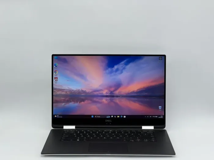 Ігровий ультрабук-трансформер Dell XPS 15 9575 / 15.6" (1920x1080) IPS Touch / Intel Core i5-8305G (4 (8) ядра по 2.8 - 3.8 GHz) / 8 GB DDR4 / 480 GB SSD / AMD Radeon RX Vega M GL, 4 GB HBM2, 1024-bit / WebCam б/в - зображення 2
