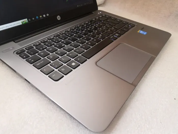 Ноутбук Б-клас HP EliteBook Folio 1040 G2 / 14" (1600x900) TN / Intel Core i5-5200U (2 (4) ядра по 2.2-2.7 GHz) / 8 GB DDR3 / 180 GB SSD / HD Graphics 5500 / Win 10 Pro б/в - зображення 8