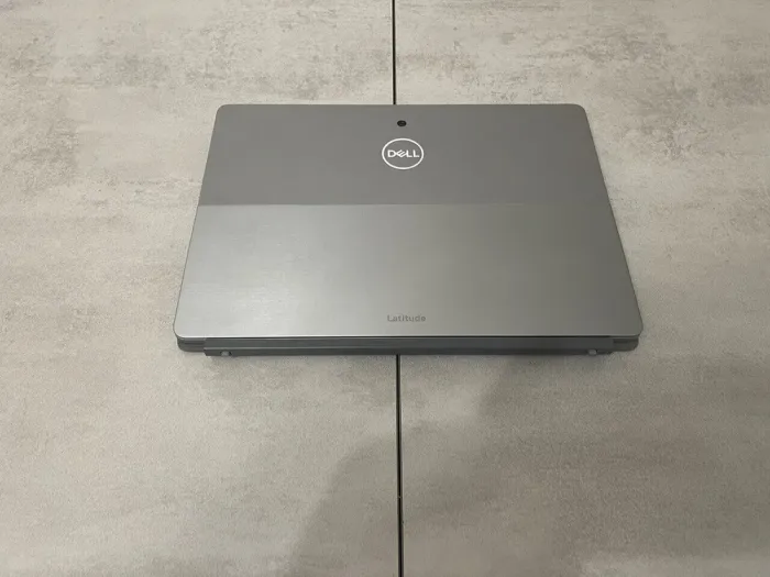 Планшет Dell Latitude 7200 2-в-1 / 12.3" (1920x1080) IPS Touch / Intel Core i7-8665U (4 ядра 1.9 - 4.8 ГГц) / 16 ГБ DDR3 / 256 ГБ SSD / Intel UHD Graphics 620 / Web-камера б/в - зображення 9