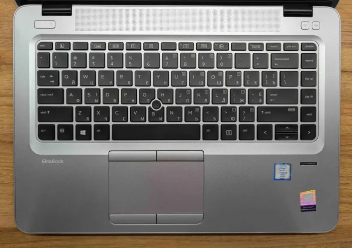 Ультрабук HP EliteBook 840 G3 / 14" (1920x1080) IPS / Intel Core i5-6300U (2 (4) ядра по 2.4 - 3.0 GHz) / 8 GB DDR4 / 240 GB SSD / Intel HD Graphics 520 / Fingerprint / WebCam / Windows 10 б/в - зображення 4