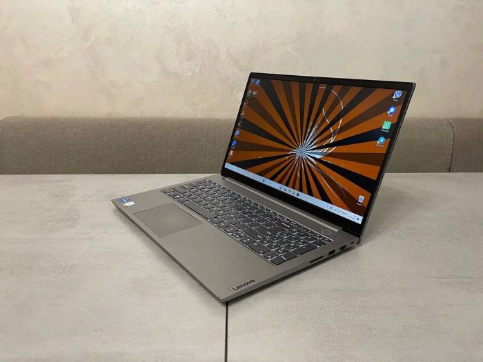 Ноутбук Lenovo ThinkBook 15 G2 ITL / 15.6" (1920x1080) IPS / Intel Core i7-1165G7 (4 (8) ядра по 2.8 - 4.7 GHz) / 16 GB DDR4 / 256 GB SSD M.2 / Intel Iris Xe Graphics / WebCam / Fingerprint / HDMI б/в - зображення 4