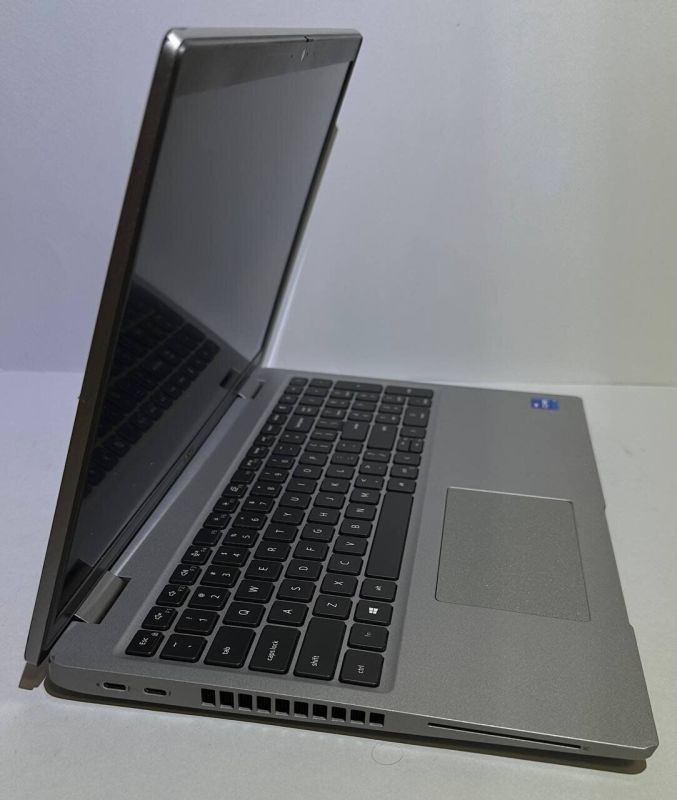 Мобільна робоча станція Б-клас Dell Precision 3560 / 15.6" (1920x1080) TN / Intel Core i7-1165G7 (4 (8) ядра по 2.8 - 4.7 GHz) / 16 GB DDR4 / 256 GB SSD / nVidia Quadro T500, 2 GB GDDR6, 64-bit / WebCam / Win 11 Pro б/в - зображення 4