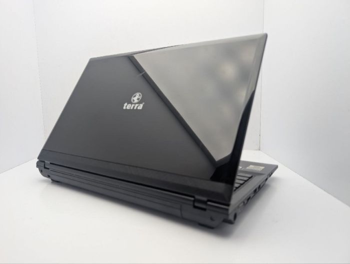 Ноутбук Terra Mobile 1547Q / 15.6" (1366x768) TN / Intel Core i3-3120M (2 (4) ядра по 2.5 GHz) / 6 GB DDR3 / 1000 GB HDD / nVidia GeForce GT 635M, 1 GB GDDR3, 128-bit / WebCam / DVD-ROM б/в - зображення 8