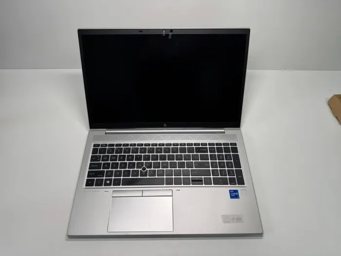Ультрабук HP EliteBook 850 G8 / 15.6" (1920x1080) IPS / Intel Core i7-1185G7 (4 (8) ядра по 3.0 - 4.8 GHz) / 16 GB DDR4 / 512 GB SSD / Intel Iris Xe Graphics / WebCam / TouchID б/в - зображення 2