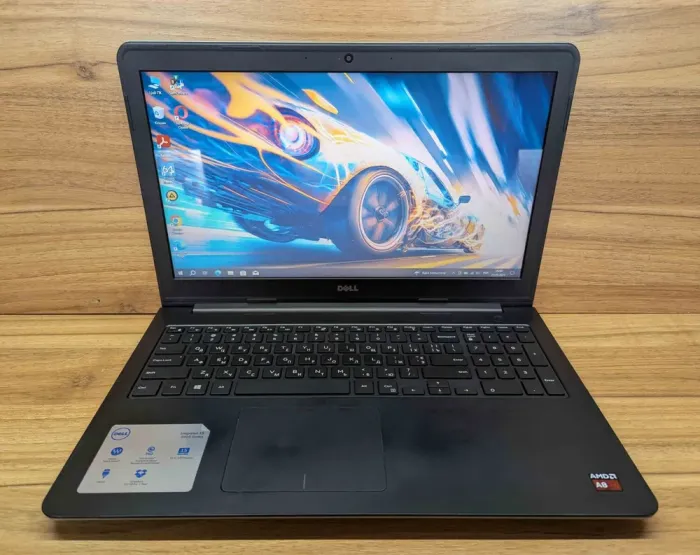 Ноутбук Dell Inspiron 15-5545 / 15.6" (1366x768) TN / AMD A8-7100 (4 ядра по 1.8 - 3.0 GHz) / 8 GB DDR3 / 240 GB SSD / AMD Radeon R5 Graphics / WebCam / Windows 10 б/в - зображення 2