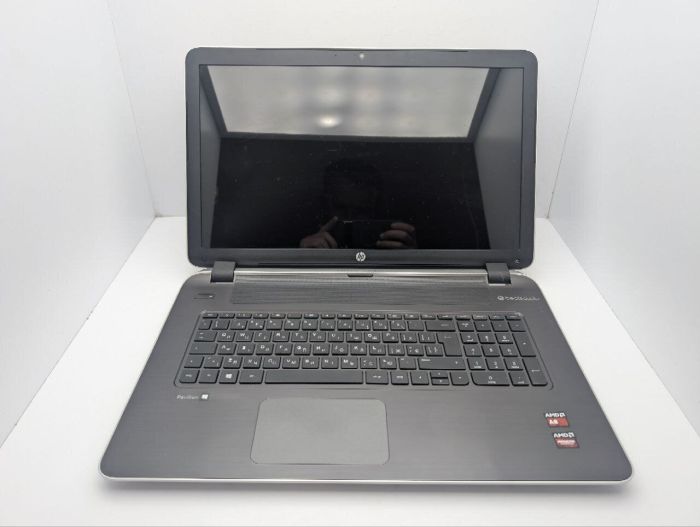 Ноутбук HP Pavilion 17-f005sr / 17.3" (1600x900) TN / AMD A8-6410 (4 ядра по 2.0 - 2.4 GHz) / 8 GB DDR3 / 240 GB SSD / AMD Radeon R7 M260, 2 GB GDDR3, 64-bit / WebCam / DVD-ROM б/в - зображення 3