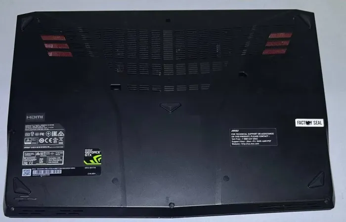 Ігровий ультрабук Б-клас MSI GS43VR 6RE Phantom Pro / 14.1" (1920x1080) TN / Intel Core i7-7700HQ (4 (8) ядра по 2.8 - 3.8 GHz) / 32 GB DDR4 / 256 GB SSD / nVidia GeForce GTX 1060, 6 GB GDDR5, 192-bit / WebCam / Win 11 б/в - зображення 4