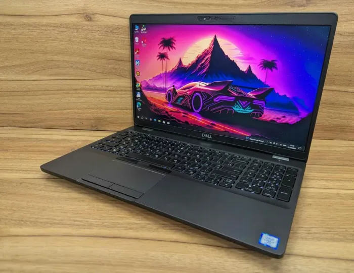 Мобільна робоча станція Dell Precision 3541 / 15,6" (1920x1080) IPS / Intel Core i7-9850H (6 (12) ядер по 2,6 - 4,6 ГГц) / 16 ГБ DDR4 / 512 ГБ SSD / nVidia Quadro P620, 4 ГБ GDDR5 128-bit / WebCam / HDMI / Windows 10 б/в - зображення 5