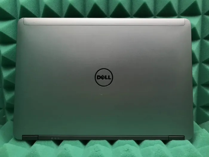 Ноутбук Dell Latitude E6440 / 14" (1920x1080) IPS / Intel Core i5-4310M (2 (4) ядра по 2.7 - 3.4 GHz) / 8 GB DDR3 / 256 GB SSD / Intel HD Graphics 4600 / WebCam / Windows 10 б/в - зображення 5