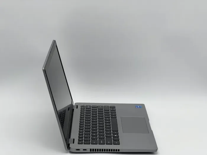Ультрабук Dell Latitude 5420 / 14" (1920x1080) IPS / Intel Core i5-1145G7 (4 (8) ядра по 2.6 - 4.4 GHz) / 16 GB DDR4 / 240 GB SSD / Intel Iris Xe Graphics / WebCam б/в - зображення 3