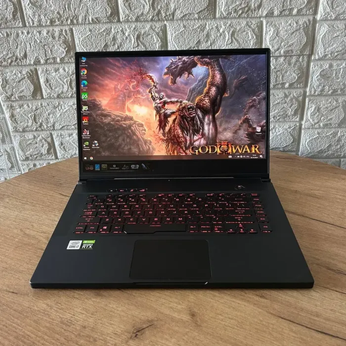 Ігровий ноутбук Asus ROG Zephyrus GU502LV / 15.6" (3840x2160) IPS / Intel Core i7-10750H (6 (12) ядер по 2.6 - 5.0 GHz) / 16 GB DDR4 / 1000 GB SSD / nVidia GeForce RTX 2060, 6 GB GDDR6, 192-bit б/в - зображення 2