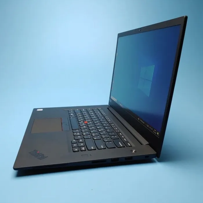 Мобільна робоча станція Lenovo ThinkPad P1 / 15.6" (1920x1080) IPS / Intel Core i7-8750H (6 (12) ядер по 2.2 - 4.1 GHz) / 8 GB DDR4 / 256 GB SSD / nVidia Quadro P1000, 4 GB DDR5, 128-bit / WebCam / Win 10 Pro б/в - зображення 5