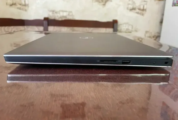 Ігровий ноутбук Dell XPS 9570 / 15.6" (1920x1080) IPS / Intel Core i7-8750H (6 (12) ядер по 2.2 - 4.1 GHz) / 16 GB DDR4 / 256 GB SSD / nVidia GeForce GTX 1050 Ti, 4 GB GDDR5, 128-bit / WebCam б/в - зображення 7