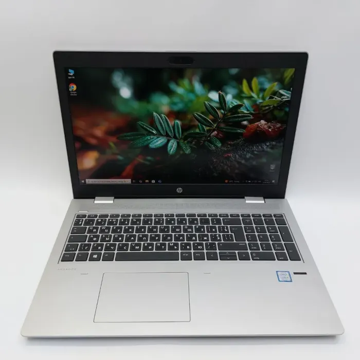 Ноутбук HP ProBook 650 G4 / 15.6" (1920x1080) IPS / Intel Core i5-8250U (4 (8) ядра по 1.6 - 3.4 GHz) / 16 GB DDR4 / 256 GB SSD / Intel HD Graphics 620 / WebCam б/в - зображення 2