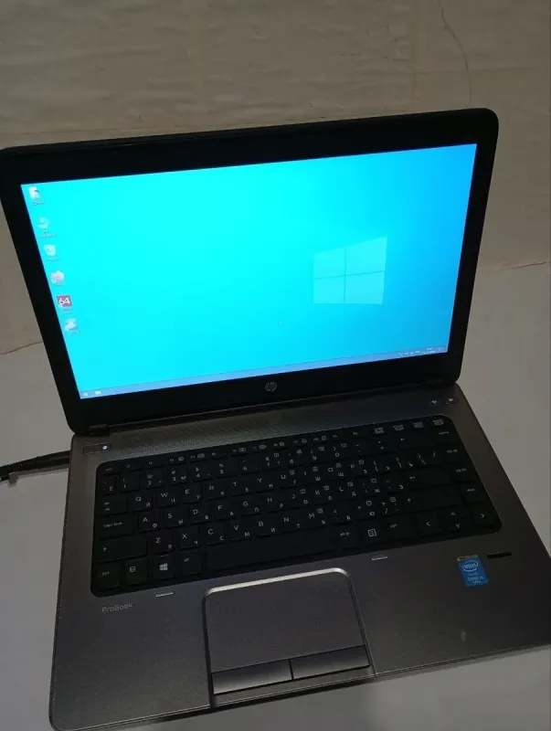 Ноутбук Б-клас HP ProBook 640 G1 / 14" (1366x768) TN / Intel Core i5-4310M (2 (4) ядра по 2.7 - 3.4 GHz) / 8 GB DDR3 / 128 GB SSD + 750 GB HDD / Intel HD Graphics 4600 / WebCam / АКБ не держит  б/в - зображення 2