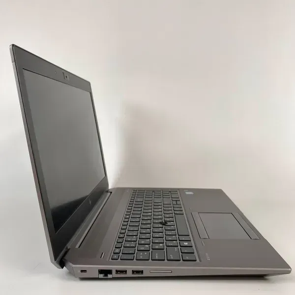 Мобільна робоча станція HP zBook 15 G5 / 15.6" (3840x2160) IPS / Intel Core i7-8850H (6 (12) ядер по 2.6 - 4.3 GHz) / 32 GB DDR4 / 512 GB SSD / nVidia Quadro P2000, 4 GB GDDR5, 128-bit / WebCam / Fingerprint б/в - зображення 4