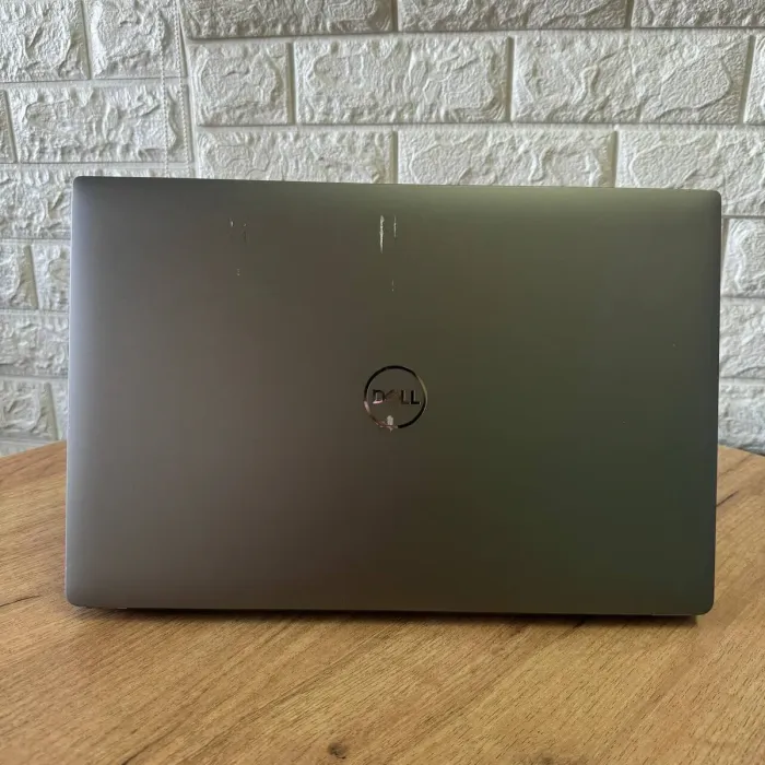 Мобільна робоча станція Б-клас Dell Precision 5540 / 15.6" (3840x2160) IPS / Intel Core i7-9850H (6 (12) ядер по 2.6 - 4.6 GHz) / 16 GB DDR4 / 512 GB SSD / nVidia Quadro T2000, 4 GB GDDR5, 128-bit / WebCam б/в - зображення 3