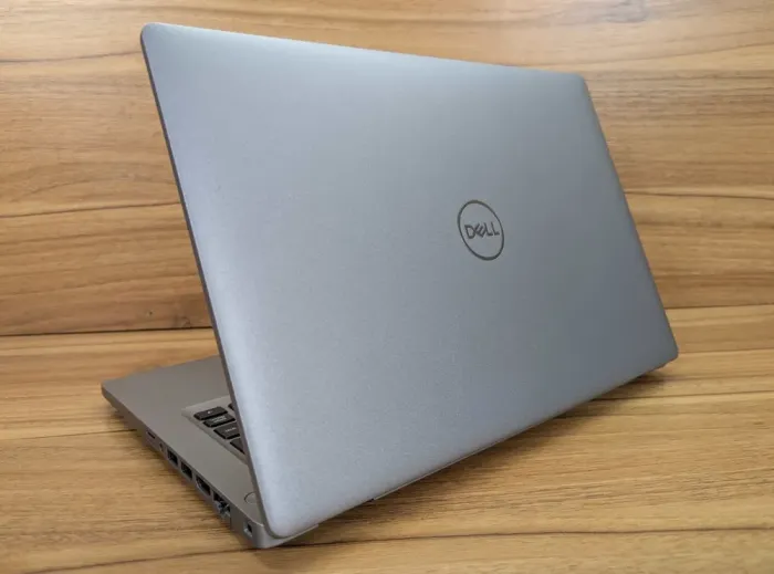 Ультрабук Dell Latitude 5410 / 14" (1920x1080) IPS / Intel Core i5-10310U (4 (8) ядра по 1.7 - 4.4 GHz) / 16 GB DDR4 / 512 GB SSD / Intel UHD Graphics / HDMI / Windows 10 б/в - зображення 7