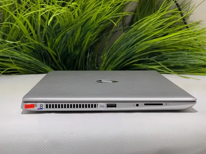 Ультрабук HP ProBook 440 G5 / 14" (1920x1080) IPS / Intel Core i3-8130U (2 (4) ядра по 2.2 - 3.4 GHz) / 8 GB DDR4 / 480 GB SSD / Intel HD Graphics 620 / WebCam б/в - зображення 6