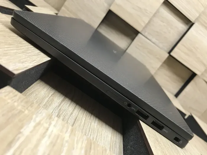 Ультрабук Б-клас Dell Latitude 7410 / 14" (1920x1080) IPS / Intel Core i5-10310U (4 (8) ядра по 1.7 - 4.4 GHz) / 16 GB DDR4 / 256 GB SSD M.2 / Intel UHD Graphics / WebCam / USB 3.2 / HDMI / Windows 10 б/в - зображення 6