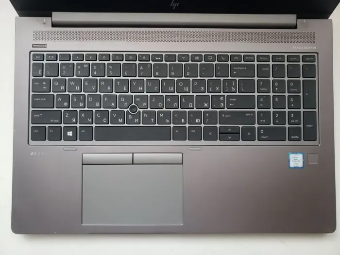 Мобільна робоча станція HP Zbook 15u G6 / 15.6" (1920x1080) IPS / Intel Core i7-8665U (4 (8) ядра по 1.9 - 4.8 GHz) / 16 GB DDR4 / 512 GB SSD / AMD Radeon Pro WX 3200, 4 GB GDDR5, 128-bit / WebCam / Win 11 Pro б/в - зображення 3