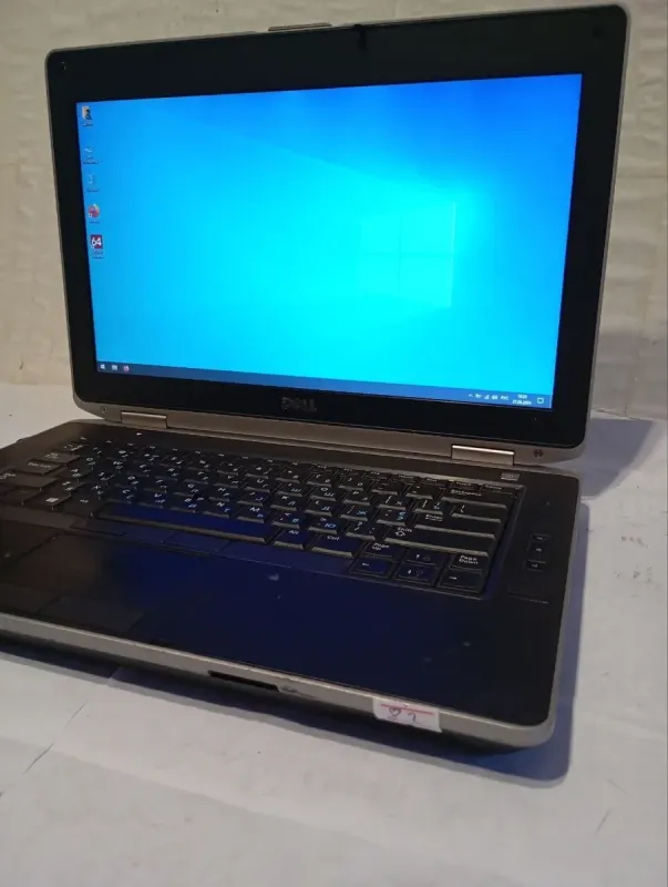 Ноутбук Б-клас Dell Latitude E6430 / 14" (1366x768) TN / Intel Core i5-3340M (2 (4) ядра по 2.7 - 3.4 GHz) / 4 GB DDR3 / 120 GB SSD / Intel HD Graphics 4000 / без АКБ б/в - зображення 4