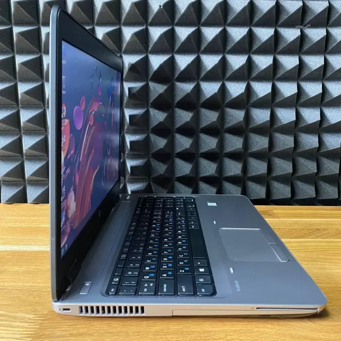 Ноутбук HP ProBook 650 G2 / 15.6" (1366x768) TN / Intel Core i5-6300U (2 (4) ядра по 2.4 - 3.0 GHz) / 8 GB DDR4 / 256 GB SSD / Intel HD Graphics 520 / WebCam б/в - зображення 5