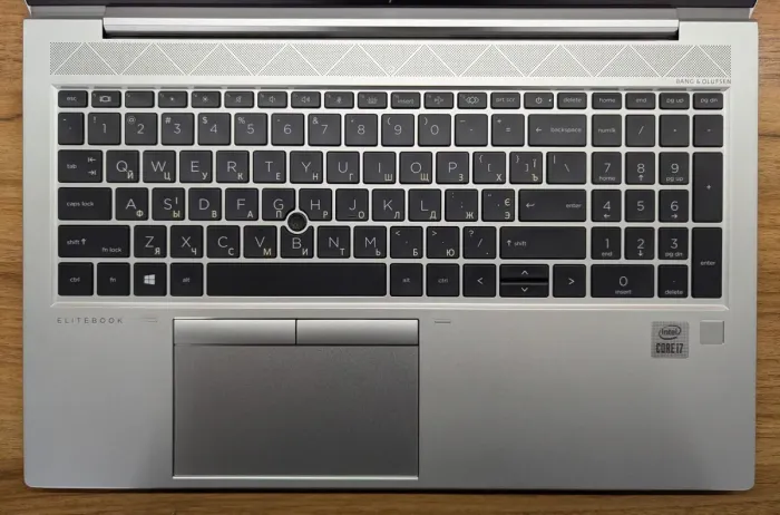 Ультрабук HP EliteBook 850 G7 / 15.6" (1920x1080) IPS / Intel Core i7-10610U (4 (8) ядра по 1.8 - 4.9 GHz) / 16 GB DDR4 / 480 GB SSD / Intel UHD Graphics / WebCam / TouchID / Windows 10 б/в - зображення 9