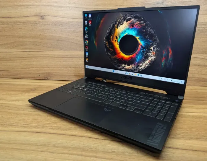 Ігровий ноутбук Asus FA507 / 15.6" (1920x1080) IPS / AMD Ryzen 9 7940HS (8 (16) ядер по 4.0 - 5.2 GHz) / 16 GB DDR5 / 500 GB SSD / nVidia GeForce RTX 4050, 6 GB GDDR6, 96-bit / WebCam / Windows 11 б/в - зображення 5