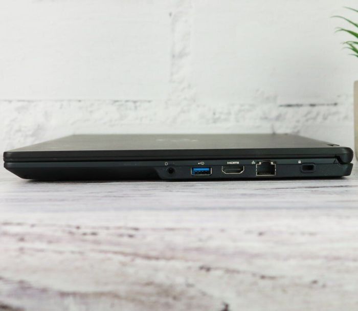 Ультрабук Fujitsu LifeBook U749 / 14" (1920x1080) IPS / Intel Core i5-8265U (4 (8) ядра по 1.6 - 3.9 GHz) / 16 GB DDR4 / 256 GB SSD M.2 / Intel UHD Graphics 620 / WebCam б/в - зображення 4