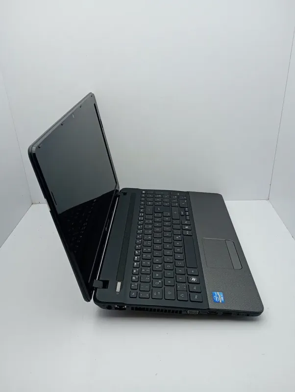 Ноутбук Acer Pakard TS11 / 15.6" (1366x768) TN / Intel Core i7-2630QM (4 (8) ядра по 2.0 - 2.9 GHz) / 8 GB DDR3 / 640 GB HDD / Intel HD Graphics / WebCam б/в - зображення 3