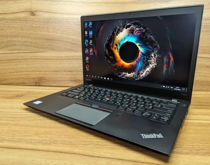 Ультрабук Lenovo ThinkPad T460s / 14" (1920x1080) IPS / Intel Core i5-6300U (2 (4) ядра по 2.4 - 3.0 GHz) / 12 GB DDR4 / 256 GB SSD / Intel HD Graphics 520 / WebCam / Windows 10 б/в - зображення 5