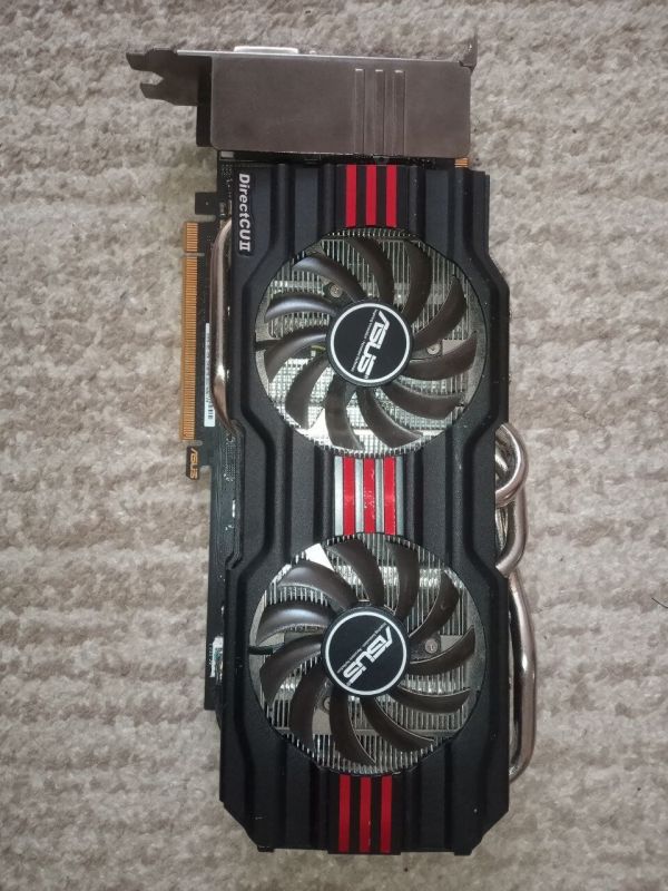 Дискретна відеокарта Asus GeForce GTX 670, 2 GB GDDR5, 256-bit / 1x HDMI, 1x DisplayPort, 2x DVI б/в - зображення 2