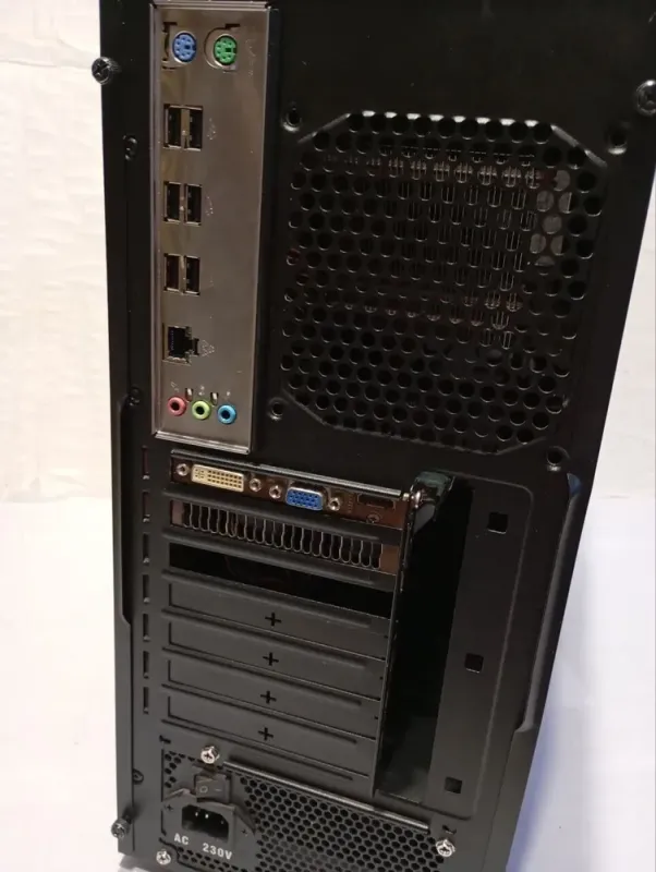 ПК Cooler Master K280 Tower / Intel Xeon E5-2420 v2 (6 (12) ядер по 2.2 - 2.7 GHz) / 16 GB DDR3 / 240 GB SSD + 1000 GB HDD / nVidia GeForce GTS 450, 1 GB GDDR5, 128-bit б/в - зображення 4