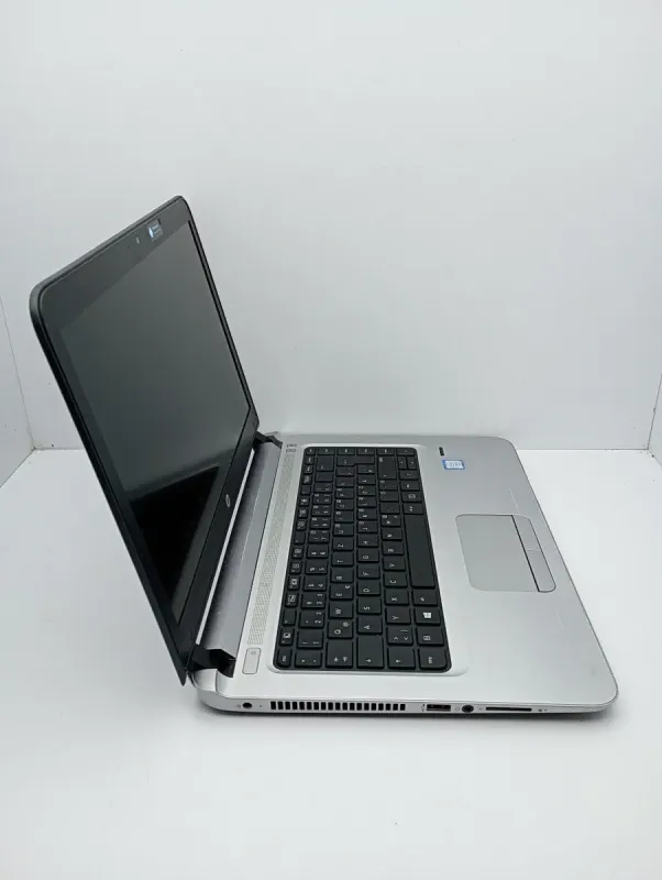 Ультрабук HP ProBook 440 G3 / 14" (1366x768) TN / Intel Core i3-6100U (2 (4) ядра по 2.3 GHz) / 4 GB DDR4 / 120 GB SSD / Intel HD Graphics 520 / WebCam / USB 3.0 / HDMI б/в - зображення 3