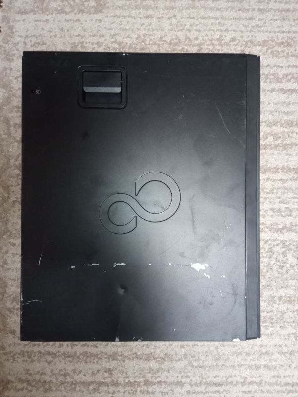 ПК Б-клас Fujitsu Esprimo P557 E85 Tower / Intel Pentium G4400 (2 ядра по 3.3 GHz) / 4 GB DDR4 / 120 GB SSD / Intel HD Graphics 510 б/в - зображення 4