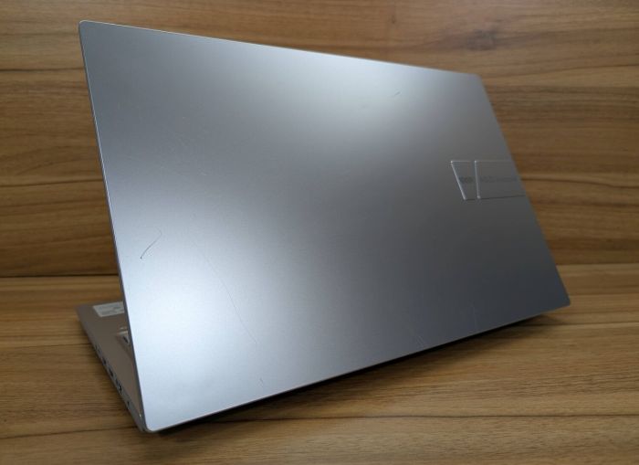 Ноутбук Asus VivoBook F1504V / 15.6" (1920x1080) IPS / Intel Core 5-120U (10 (12) ядер по 1.4 - 5.0 GHz) / 16 GB DDR4 / 500 GB SSD / Intel Graphics / WebCam / TouchID / Windows 11 б/в - зображення 7