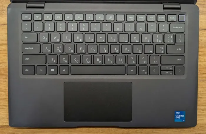 Ультрабук Б-клас Dell Latitude 7420 / 14" (1920x1080) IPS / Intel Core i5-1145G7 (4 (8) ядра по 2.6 - 4.4 GHz) / 8 GB DDR4 / 512 GB SSD / Intel Iris Xe Graphics / WebCam / Windows 10 б/в - зображення 3