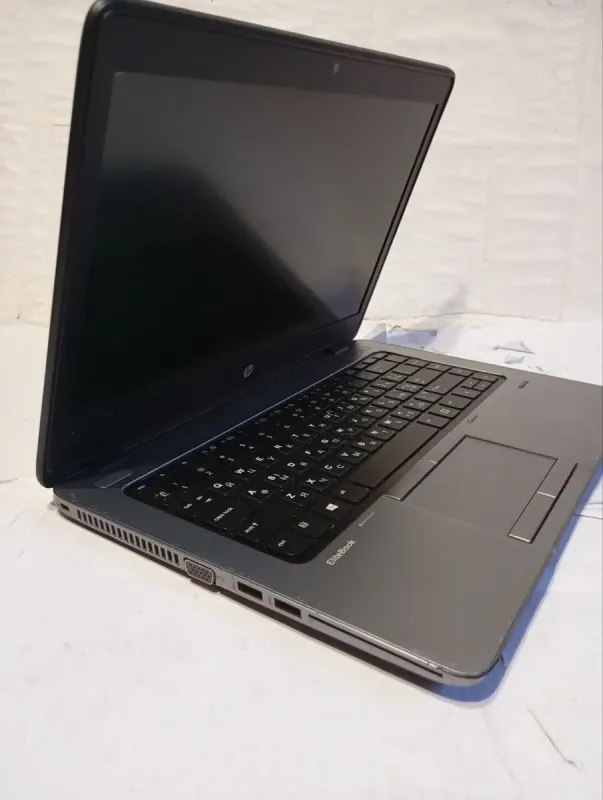 Ультрабук Б-клас HP EliteBook 840 G1 / 14" (1366x768) TN / Intel Core i5-4300U (2 (4) ядра по 1.9 - 2.9 GHz) / 8 GB DDR3 / 500 GB SSD / Intel HD Graphics 4400 / WebCam / АКБ не тримає б/в - зображення 4