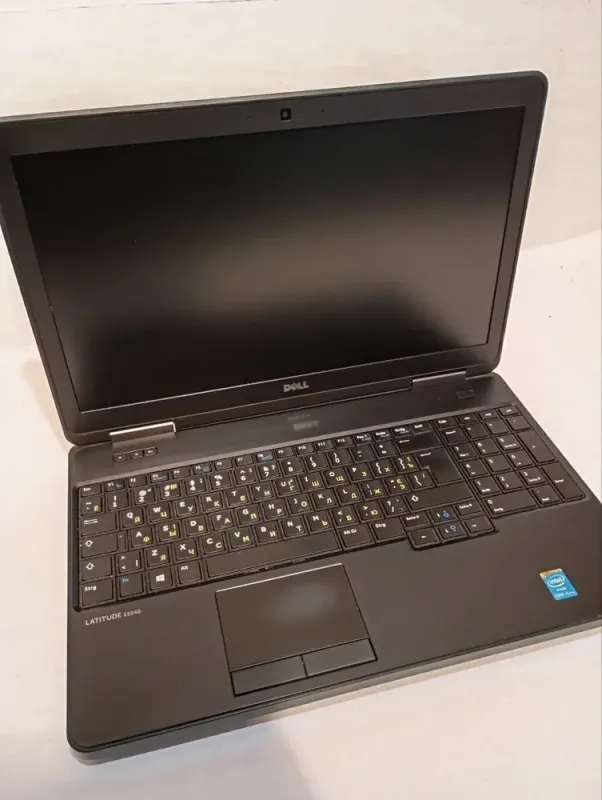 Ноутбук Б-клас Dell Latitude E5540 / 15.6" (1366x768) TN / Intel Core i5-4310U (2 (4) ядра по 2.0 - 3.0 GHz) / 8 GB DDR3 / 240 GB SSD / Intel HD Graphics 4400 / WebCam / DVD-RW б/в - зображення 3