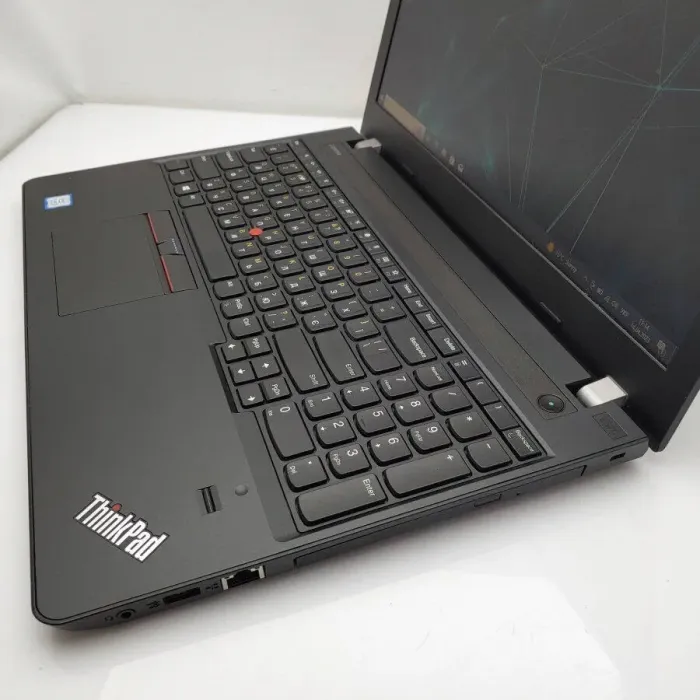 Ноутбук Lenovo ThinkPad E570 / 15.6" TN / Core i5-7200U (2(4) ядра по 2.5-3.1GHz) / 8GB DDR4 / 128GB SSD + 500GB HDD / HD Graphics 620 / WebCam / DVD-ROM / Win 10 Pro б/в - зображення 5