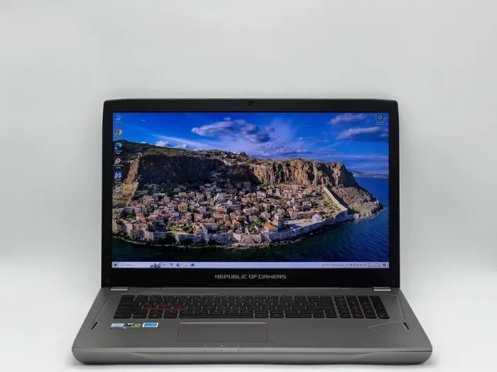 Ігровий ноутбук Asus ROG Strix GL702V / 17.3" (1920x1080) IPS / Intel Core i7-7700HQ (4 (8) ядра по 2.8 - 3.8 GHz) / 16 GB DDR4 / 480 GB SSD / nVidia GeForce GTX 1070, 8 GB GDDR5, 256-bit / WebCam б/в - зображення 2