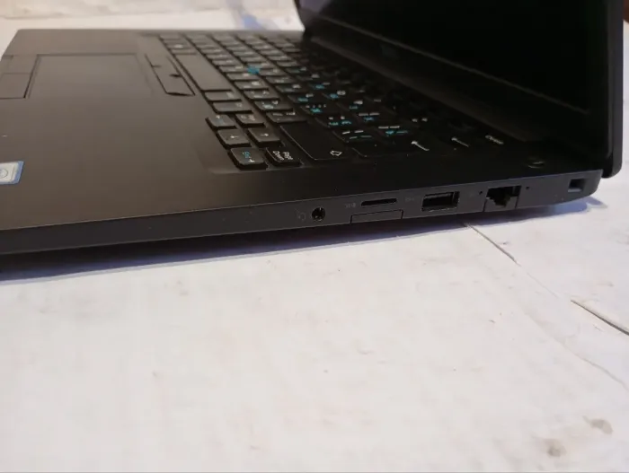 Ультрабук Dell Latitude 7480 / 14" (1920x1080) TN / Intel Core i5-6300U (2 (4) ядра по 2.4 - 3.0 GHz) / 8 GB DDR4 / 120 GB SSD / Intel HD Graphics 520 / WebCam / Без АКБ б/в - зображення 6