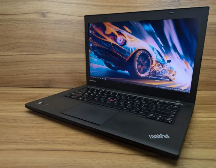 Ноутбук Б-клас Lenovo ThinkPad T440 / 14" (1600x900) TN / Intel Core i5-4300U (2 (4) ядра по 1.9 - 2.9 GHz) / 8 GB DDR3 / 240 GB SSD / Intel HD Graphics 4400 / WebCam / Windows 10 б/в - зображення 5