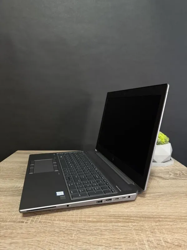 Мобільна робоча станція HP ZBook 15 G6 / 15.6" (1920x1080) IPS / Intel Core i7-9750H (6 (12) ядра по 2.6 - 4.5 GHz) / 16 GB DDR4 / 512 GB SSD M.2 / nVidia Quadro T1000, 4 GB GDDR5, 128-bit / WebCam / Win 11 б/в - зображення 5