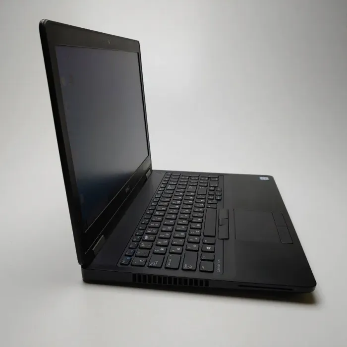 Ігровий ноутбук Dell Latitude E5570 / 15.6" TN / Intel Core i7-6600U (2(4) ядра по 2.6-3.4 GHz) / 8GB DDR4 / 240GB SSD / AMD Radeon R7 M360, 2GB DDR3, 64-bit / WebCam / Win 10 Pro б/в - зображення 4