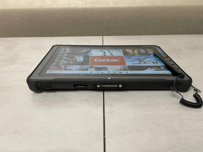 Захищений планшет Getac F110 G4 / 11.6" (1920x1080) IPS Touch / Intel Core i5-7200U (2 (4) ядра по 2.5 - 3.1 GHz) / 8 GB DDR4 / 512 GB SSD / Intel HD Graphics 620 / WebCam / Стилус / Два АКБ б/в - зображення 4