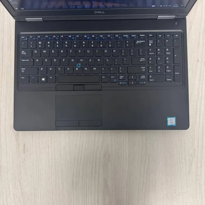 Ігровий ноутбук Dell Latitude 5591 / 15,6" (1920x1080) IPS / Intel Core i7-8850H (6 (12) ядер по 2,6 - 4,3 ГГц) / 16 ГБ DDR4 / 512 ГБ SSD NVMe / nVidia GeForce MX130, 2 ГБ DDR5, 64-біт / WebCam б/в - зображення 7